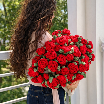 Lovers 'Wrapped In Bloom' Rose Bouquet Blanket